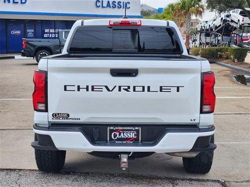2024 Chevrolet Colorado LT
