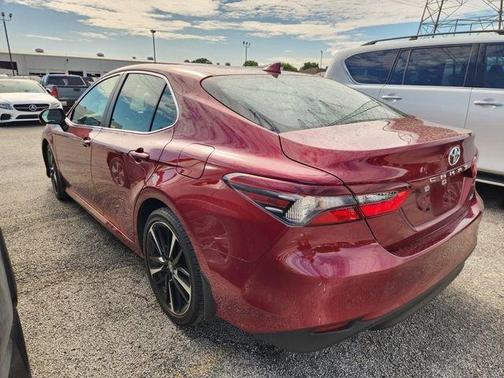 Pearl 2022 Toyota Camry LE