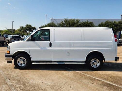 2024 Chevrolet Express 2500 Work Van