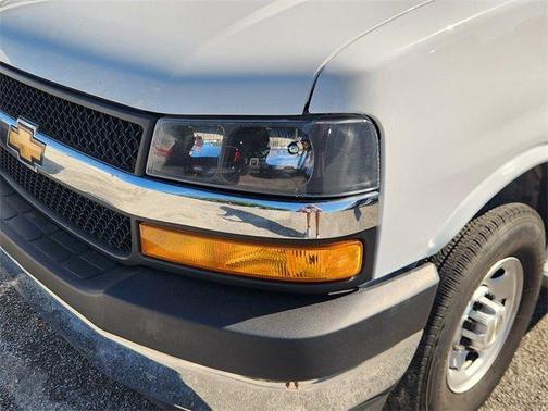 2024 Chevrolet Express 2500 Work Van