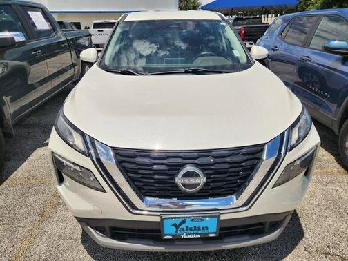 White 2023 Nissan Rogue SV