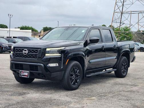 Black 2023 Nissan Frontier SV