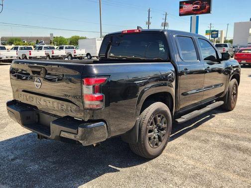 Black 2023 Nissan Frontier SV