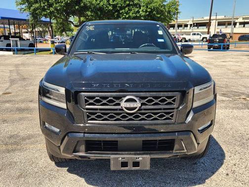 Black 2023 Nissan Frontier SV