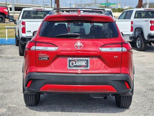 2024 Toyota Corolla Cross LE