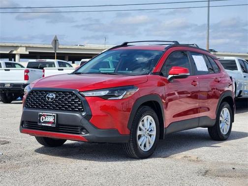 2024 Toyota Corolla Cross LE