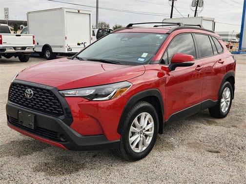 2024 Toyota Corolla Cross LE