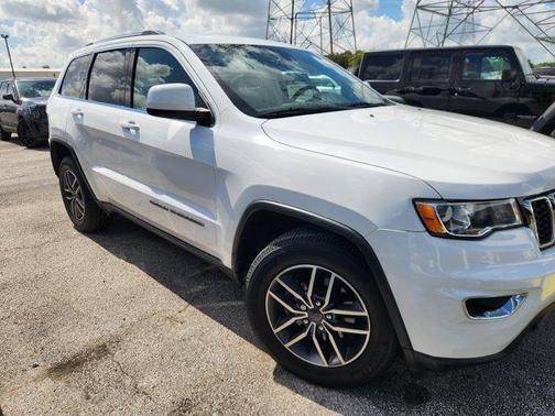 2017 Jeep Grand Cherokee Laredo