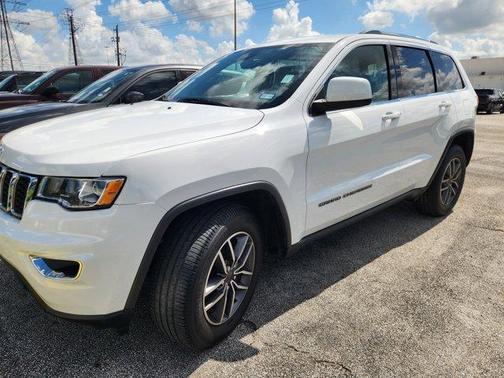 2017 Jeep Grand Cherokee Laredo