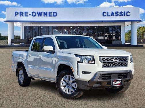 2022 Nissan Frontier SV