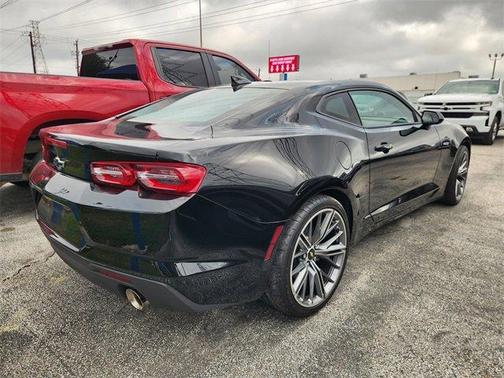 2023 Chevrolet Camaro LT1
