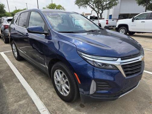Blue Glow Metallic 2022 Chevrolet Equinox 1LT