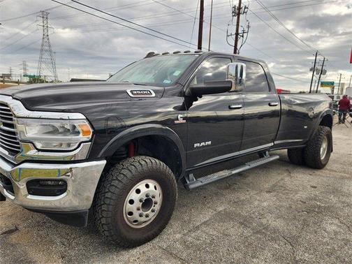 2020 RAM 3500 Laramie