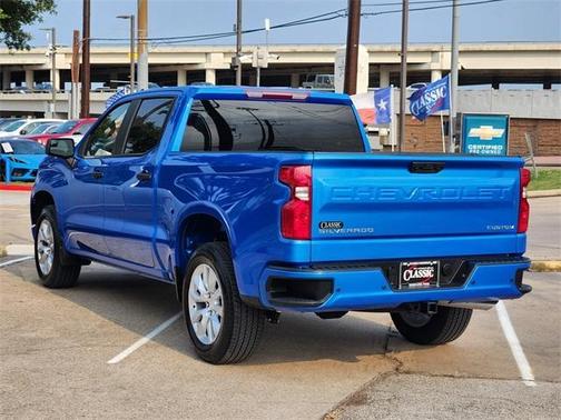 2025 Chevrolet Silverado 1500 Custom