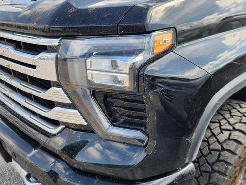 Black 2024 Chevrolet Silverado 2500 High Country