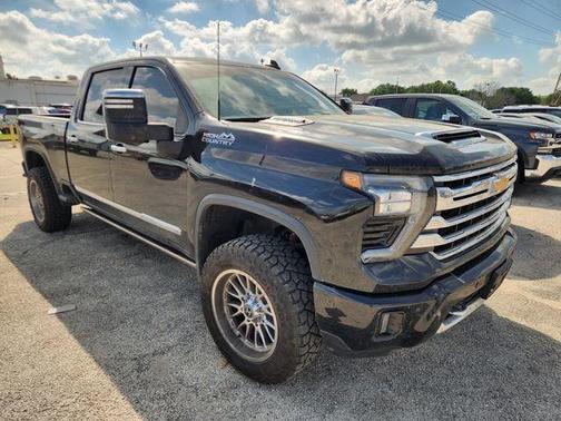 Black 2024 Chevrolet Silverado 2500 High Country