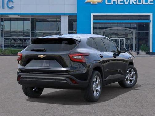 2025 Chevrolet Trax LS
