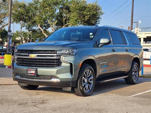 2023 Chevrolet Suburban LT