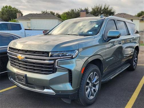 2023 Chevrolet Suburban LT