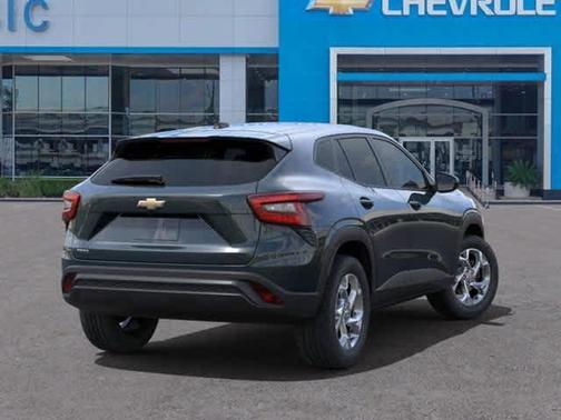 2025 Chevrolet Trax LS