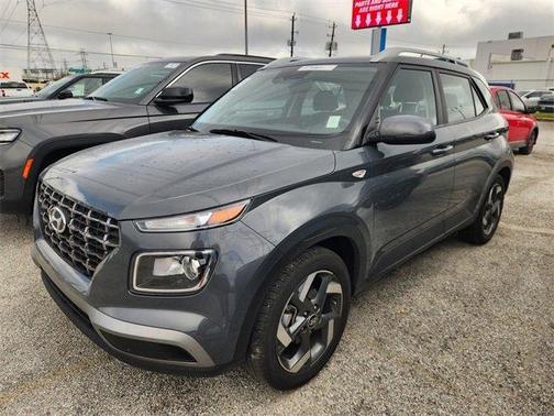 2025 Hyundai VENUE SEL
