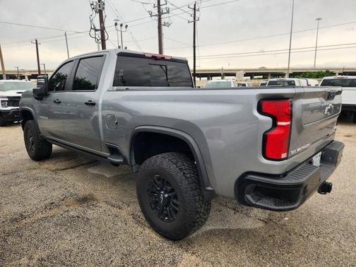 Sterling Gray Metallic 2025 Chevrolet Silverado 2500 ZR2