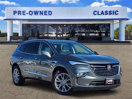 2023 Buick Enclave Essence