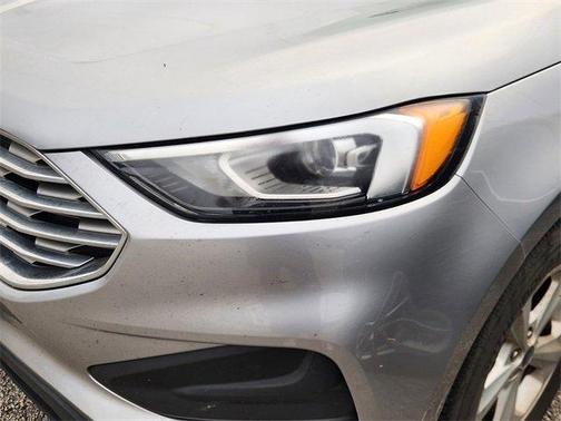 2021 Ford Edge SE