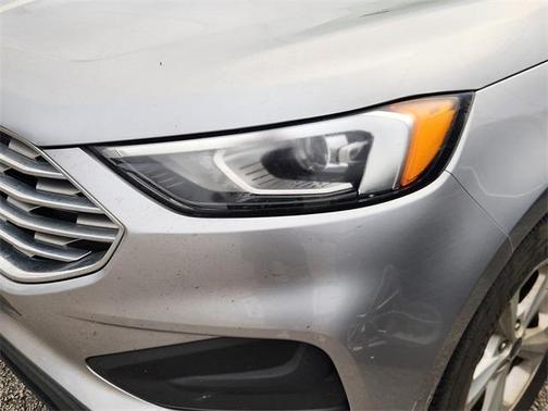 2021 Ford Edge SE