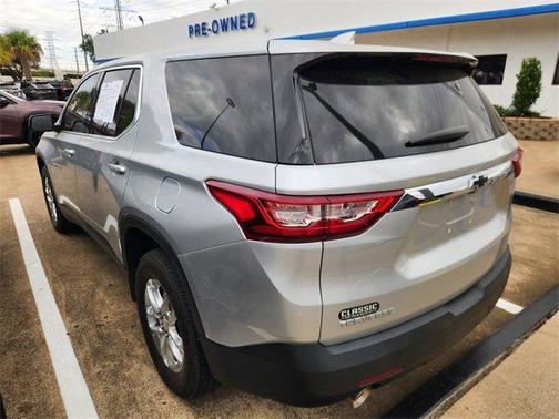 2021 Chevrolet Traverse LS