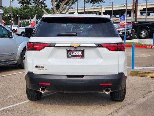 2023 Chevrolet Traverse LS