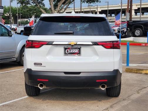 2023 Chevrolet Traverse LS