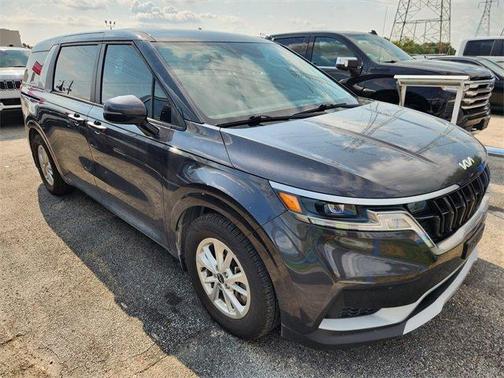 2023 Kia Carnival LX