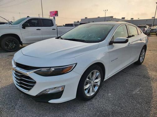 Summit White 2024 Chevrolet Malibu LT