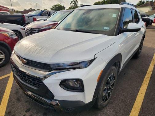 Summit White 2023 Chevrolet Trailblazer ACTIV