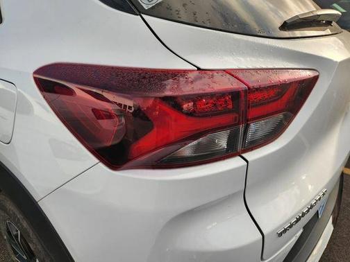 Summit White 2023 Chevrolet Trailblazer ACTIV