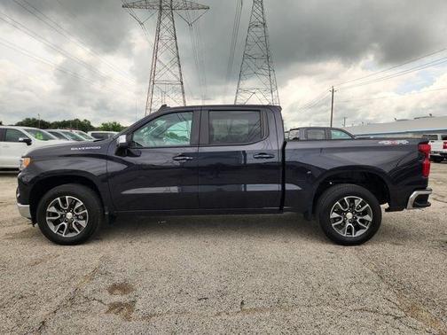 Dark Ash Metallic 2023 Chevrolet Silverado 1500 LT