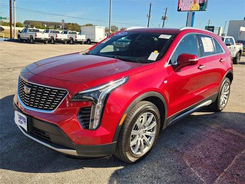 2023 Cadillac XT4 Premium Luxury
