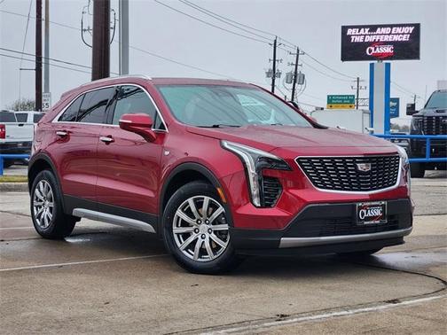 2023 Cadillac XT4 Premium Luxury