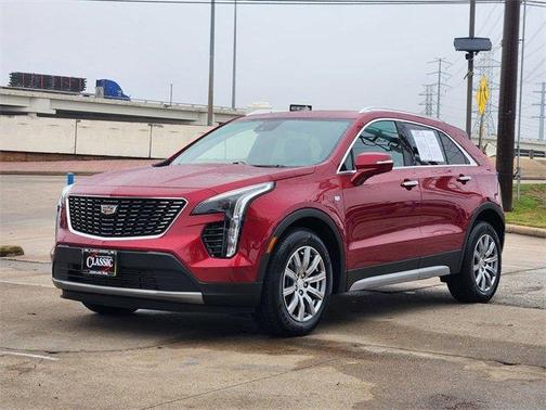 2023 Cadillac XT4 Premium Luxury