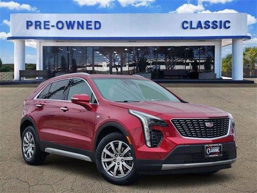 2023 Cadillac XT4 Premium Luxury