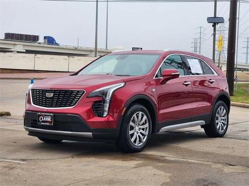 2023 Cadillac XT4 Premium Luxury