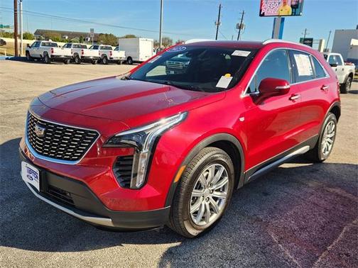 2023 Cadillac XT4 Premium Luxury
