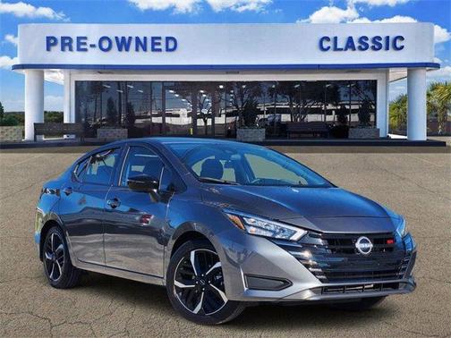 2025 Nissan Versa 1.6 SR