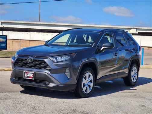 2019 Toyota RAV4 LE