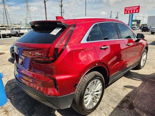 2024 Cadillac XT4 Luxury