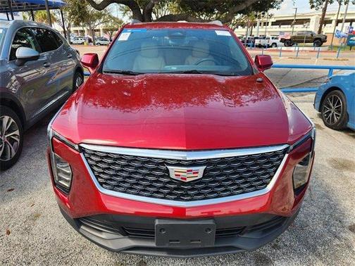 2024 Cadillac XT4 Luxury