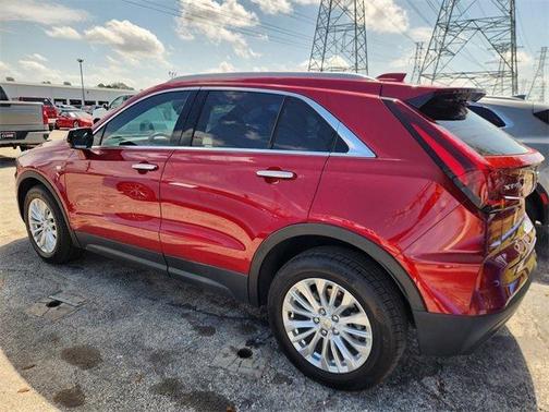 2024 Cadillac XT4 Luxury