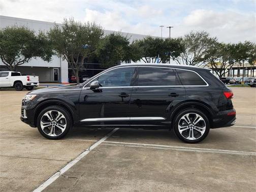 2020 Audi Q7 55 Premium Plus