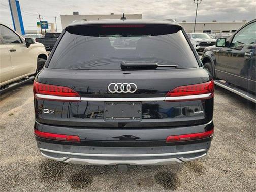 2020 Audi Q7 55 Premium Plus